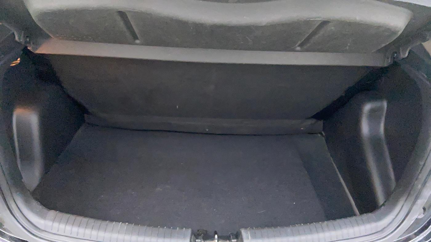 2014 Hyundai Grand i10 SPORTZ 1.2 KAPPA VTVT, Petrol, Manual, 63,653 km, Boot Inside