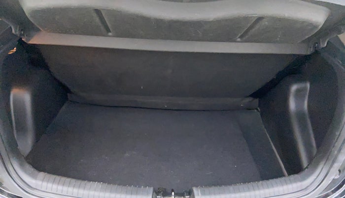 2014 Hyundai Grand i10 SPORTZ 1.2 KAPPA VTVT, Petrol, Manual, 63,653 km, Boot Inside
