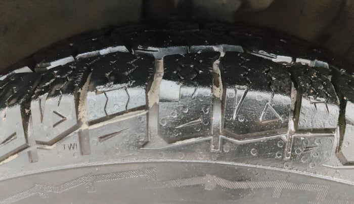 2022 KIA SONET HTX 1.0 IMT, Petrol, Manual, 24,450 km, Left Front Tyre Tread