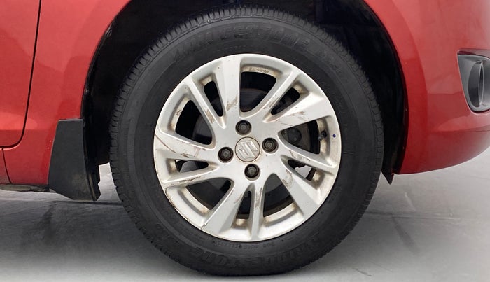 2013 Maruti Swift ZXI D, Petrol, Manual, 94,284 km, Right Front Wheel