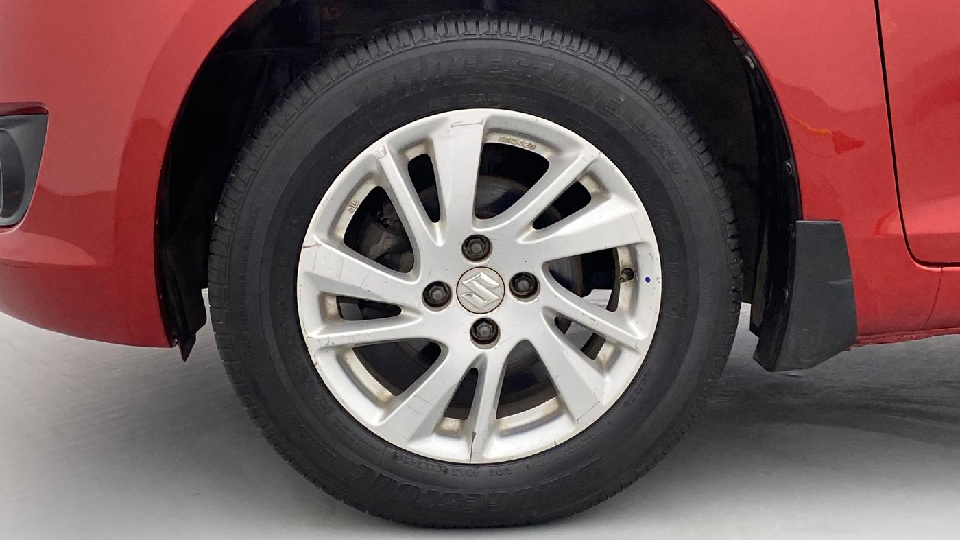 2013 Maruti Swift ZXI D, Petrol, Manual, 94,284 km, Left Front Wheel