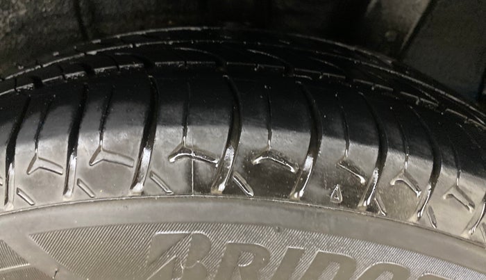 2022 Hyundai GRAND I10 NIOS SPORTZ 1.2 KAPPA VTVT, Petrol, Manual, 80,636 km, Left Rear Tyre Tread