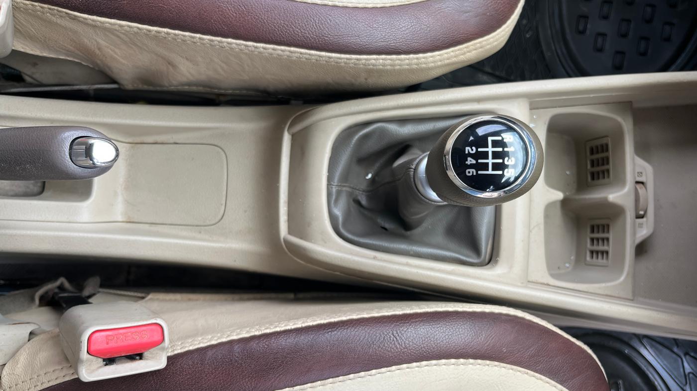 2019 Maruti Ertiga VDI 1.5, Diesel, Manual, 1,24,999 km, Gear Lever