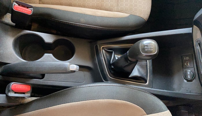 2017 Hyundai Elite i20 SPORTZ 1.2, Petrol, Manual, 49,954 km, Gear Lever