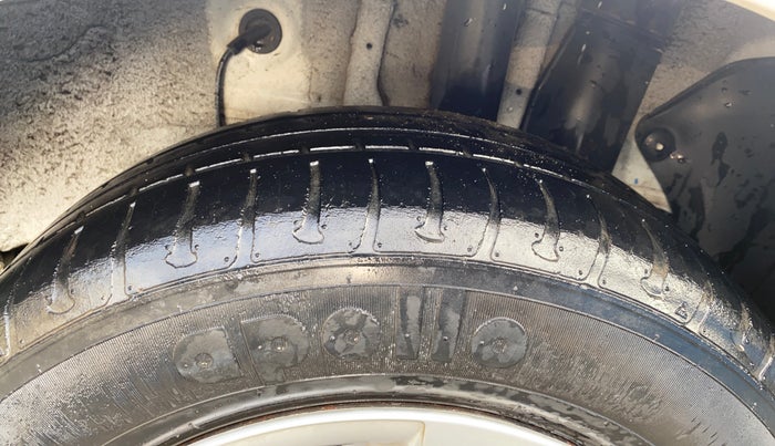 2017 Hyundai Elite i20 SPORTZ 1.2, Petrol, Manual, 49,954 km, Left Rear Tyre Tread