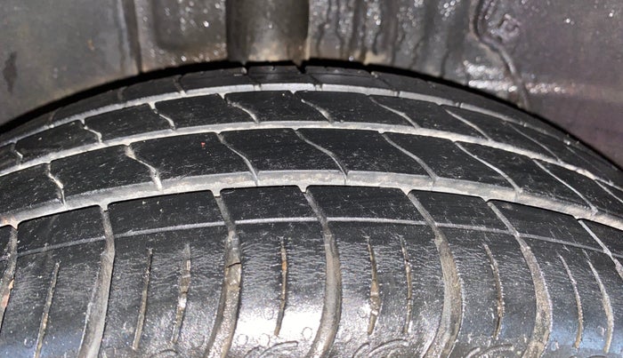 2022 Tata ALTROZ XM PLUS PETROL, Petrol, Manual, 26,366 km, Right Rear Tyre Tread