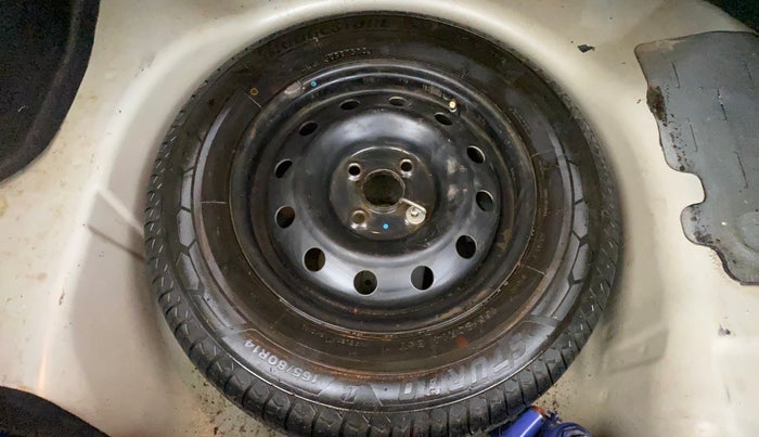 2016 Maruti Swift Dzire VDI, Diesel, Manual, 1,11,848 km, Spare Tyre