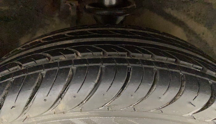 2015 Maruti Alto K10 VXI, Petrol, Manual, 45,475 km, Right Front Tyre Tread