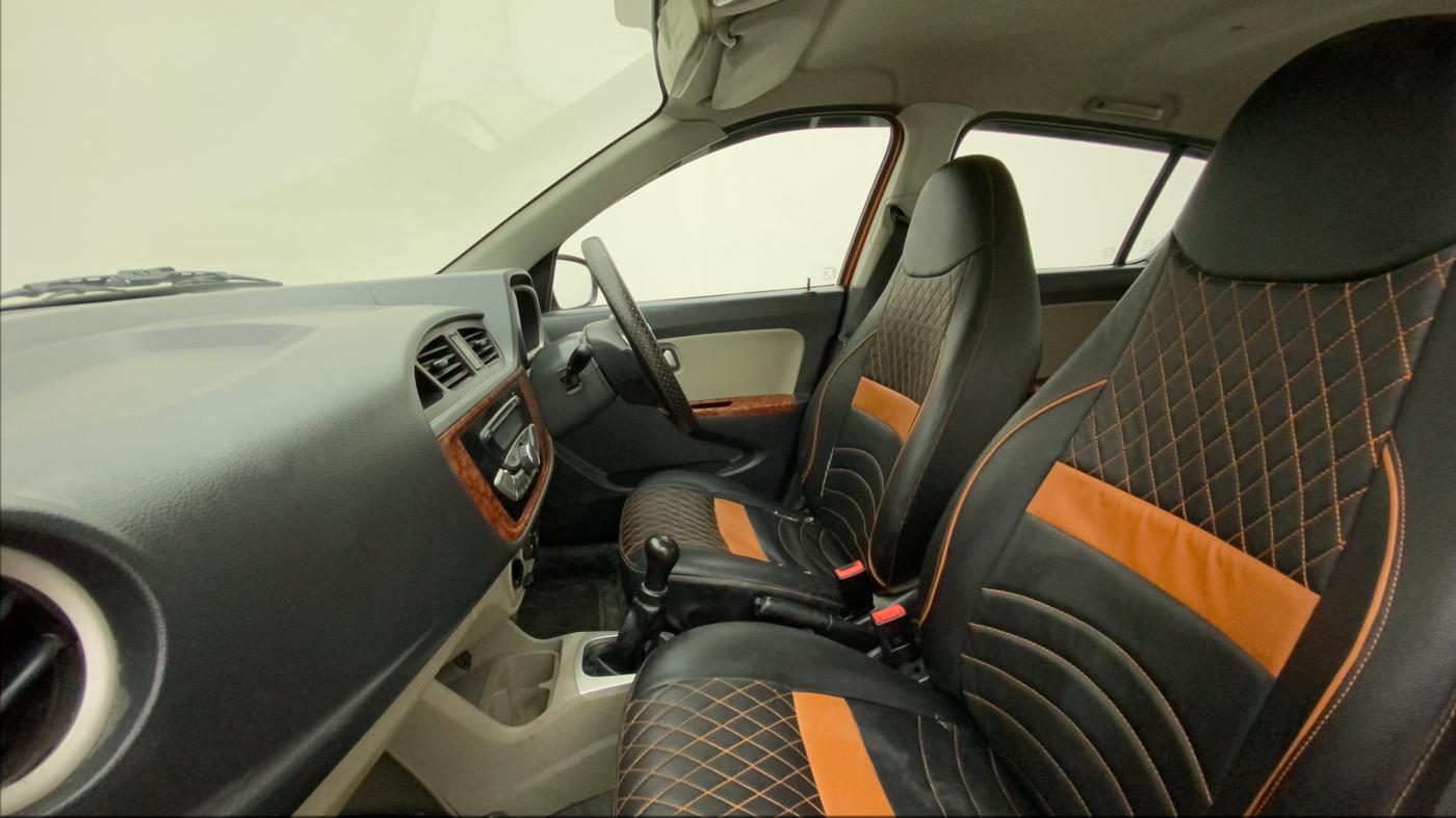 2015 Maruti Alto K10 VXI, Petrol, Manual, 45,475 km, Right Side Front Door Cabin