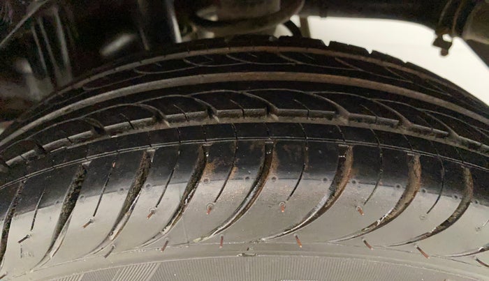 2015 Maruti Alto K10 VXI, Petrol, Manual, 45,475 km, Left Rear Tyre Tread