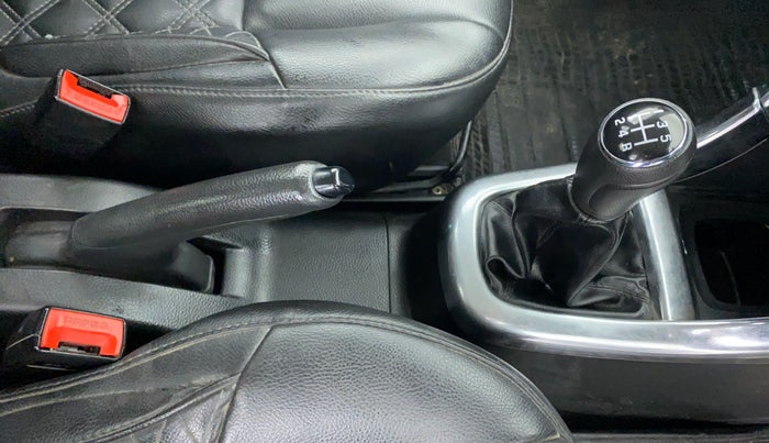 2016 Maruti Swift LXI OPT, Petrol, Manual, 79,267 km, Gear Lever