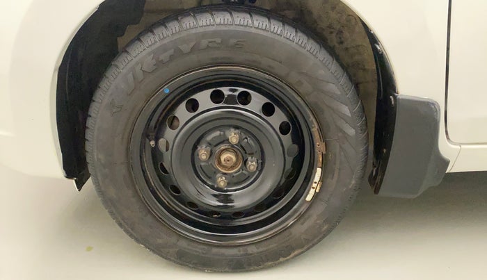 2015 Maruti Celerio VXI, Petrol, Manual, 51,071 km, Left Front Wheel