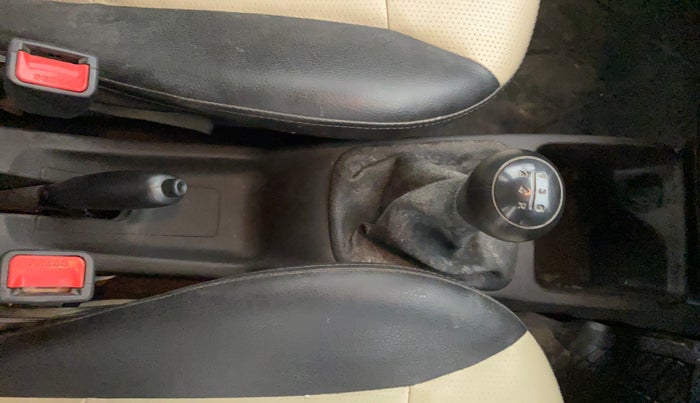 2015 Hyundai Eon ERA +, Petrol, Manual, 39,891 km, Gear Lever