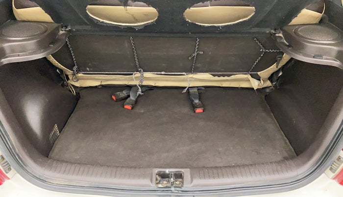 2010 Hyundai Santro Xing GL PLUS, Petrol, Manual, 63,639 km, Boot Inside