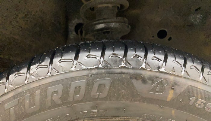 2014 Maruti Wagon R Stingray VXI, Petrol, Manual, 49,610 km, Right Front Tyre Tread