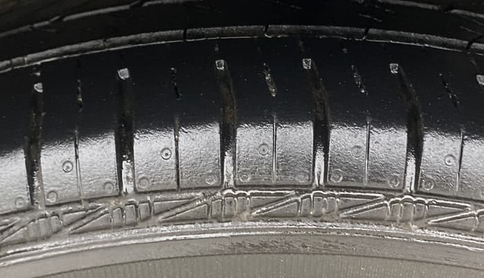 2017 Maruti Celerio ZXI AMT, Petrol, Automatic, 70,607 km, Left Rear Tyre Tread