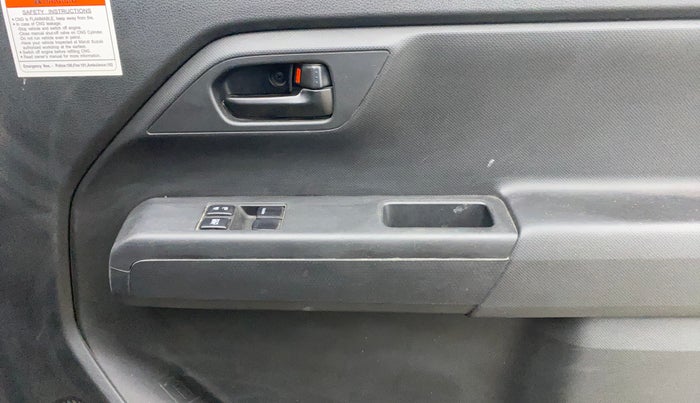 2021 Maruti New Wagon-R LXI CNG (O) 1.0, CNG, Manual, 55,225 km, Driver Side Door Panels Control