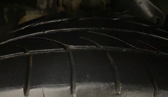 2016 Ford Ecosport TITANIUM 1.5L PETROL AT, Petrol, Automatic, 82,818 km, Right Front Tyre Tread