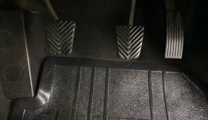 2017 Hyundai Elite i20 ASTA 1.2 (O), Petrol, Manual, 52,641 km, Pedals