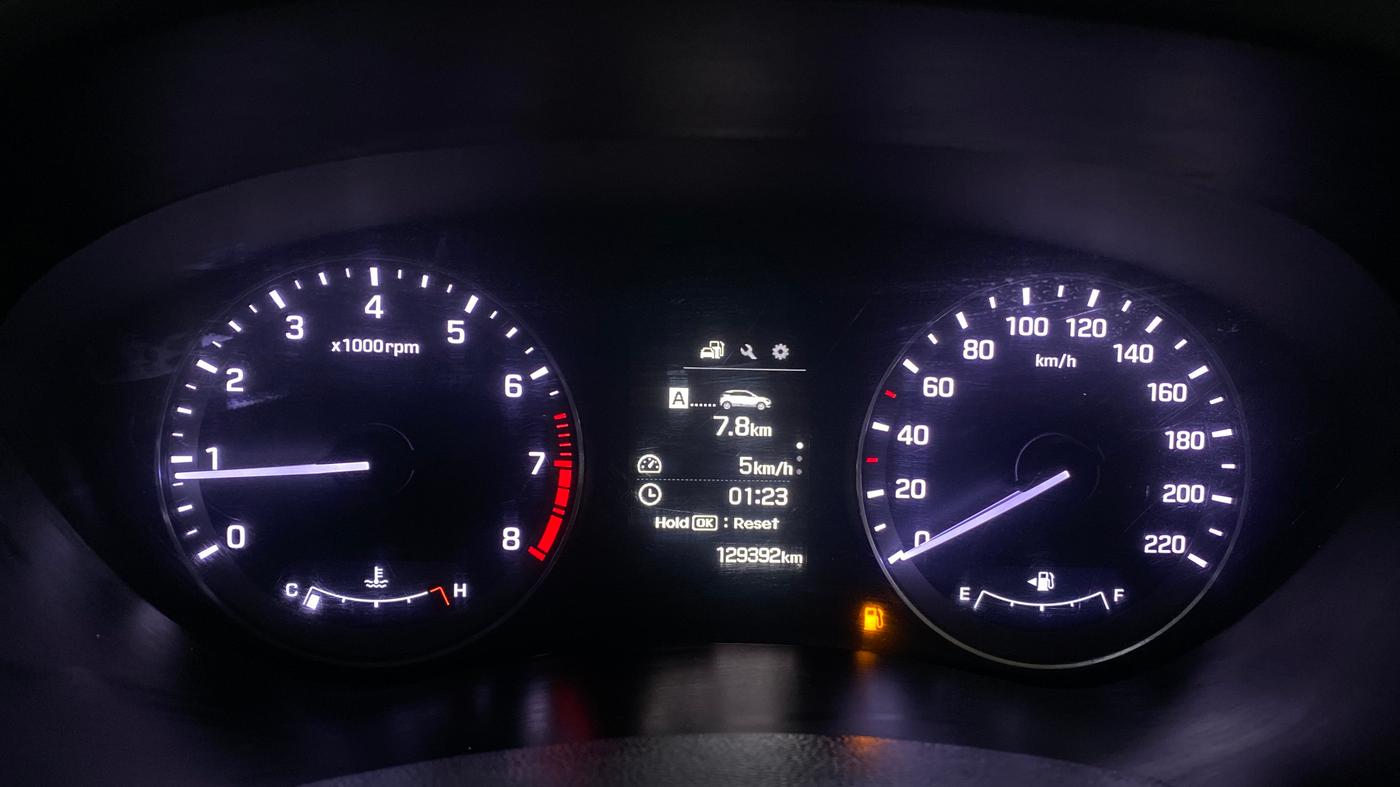 2017 Hyundai Elite i20 ASTA 1.2, Petrol, Manual, 1,29,386 km, Odometer Image