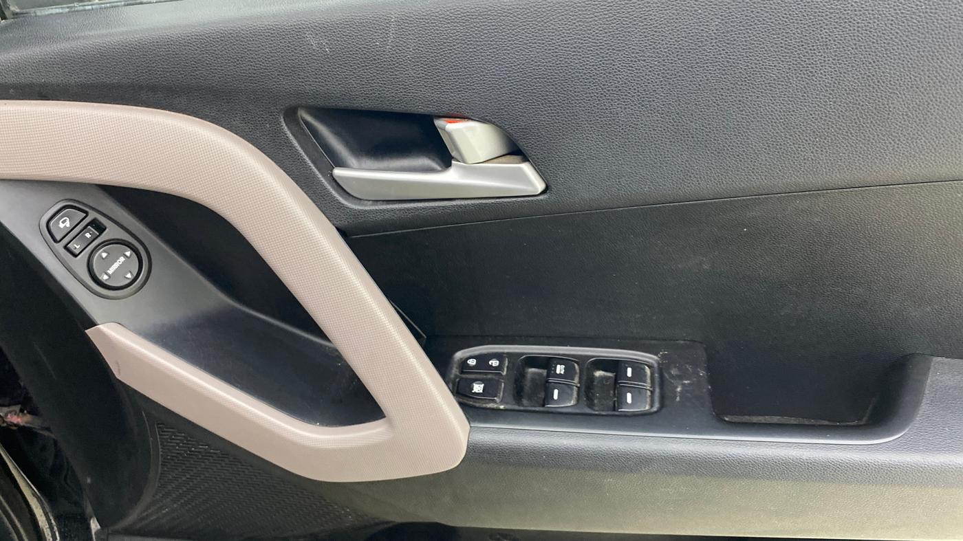 2018 Hyundai Creta SX AT 1.6 PETROL, Petrol, Automatic, 95,666 km, Driver Side Door Panels Control