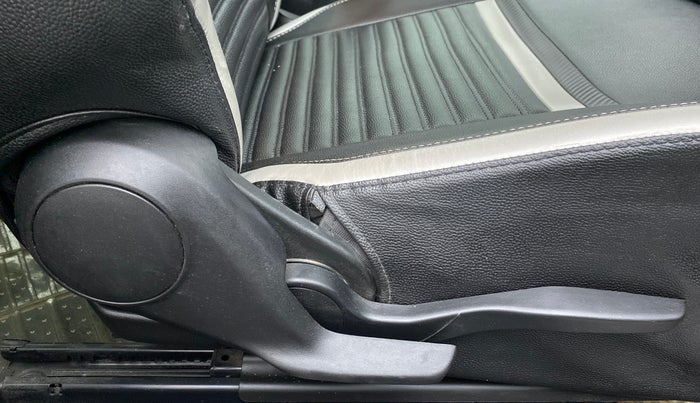 2018 Maruti Baleno ZETA PETROL 1.2, Petrol, Manual, 21,097 km, Driver Side Adjustment Panel