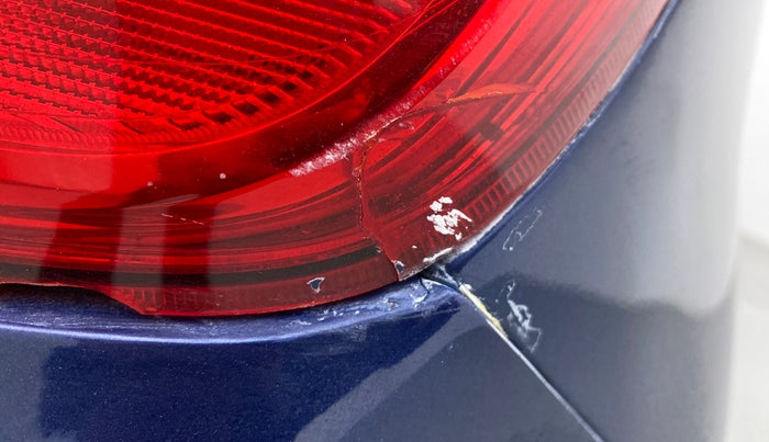 2018 Maruti Baleno ZETA PETROL 1.2, Petrol, Manual, 21,097 km, Right tail light - Minor damage