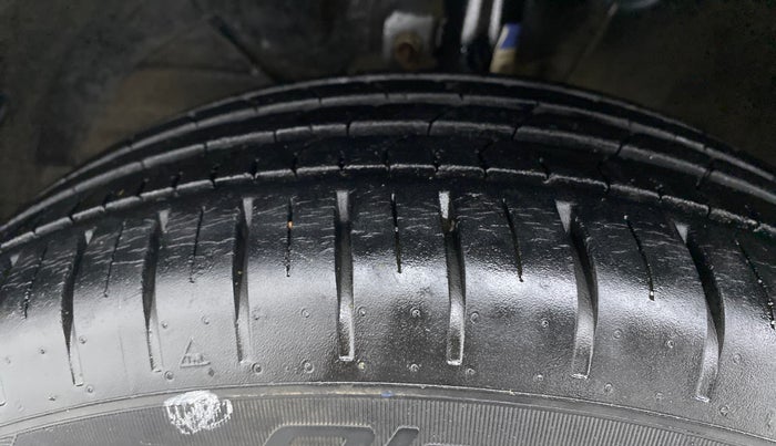 2018 Maruti Baleno ZETA PETROL 1.2, Petrol, Manual, 21,097 km, Left Front Tyre Tread