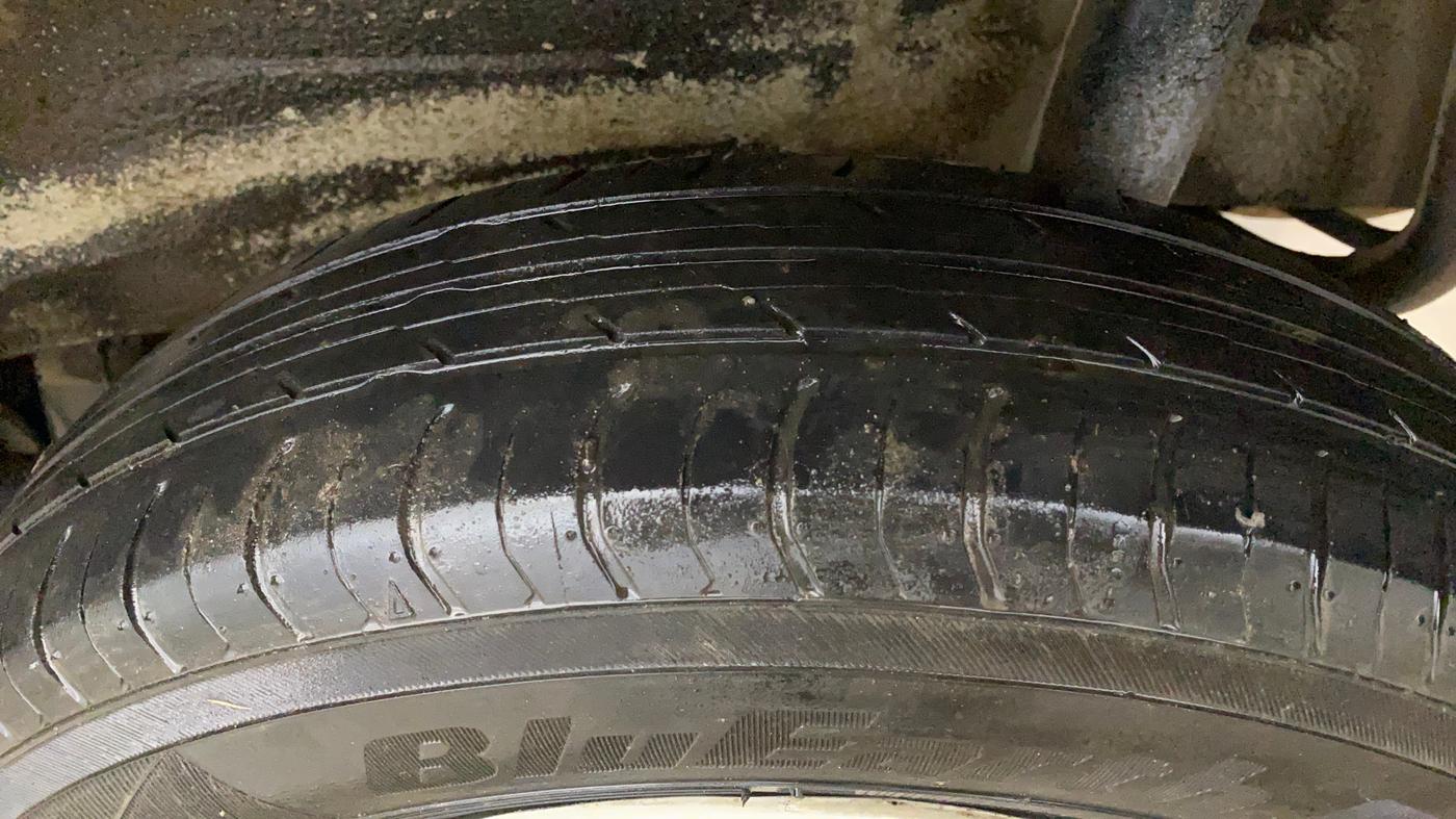 2022 Maruti S PRESSO LXI (O) CNG, CNG, Manual, 37,565 km, Left Rear Tyre Tread