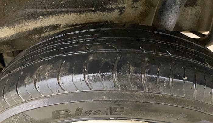 2022 Maruti S PRESSO LXI (O) CNG, CNG, Manual, 38,873 km, Left Rear Tyre Tread