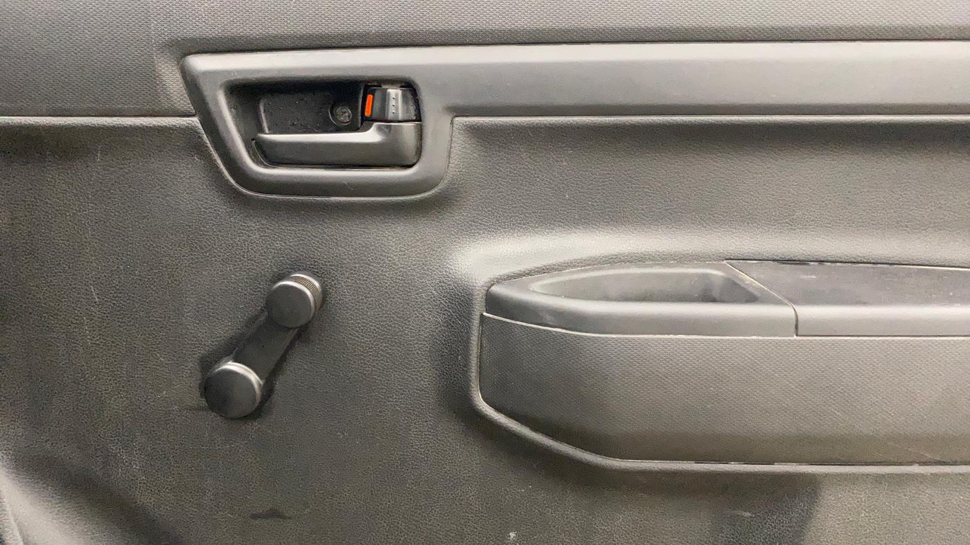 2022 Maruti S PRESSO LXI (O) CNG, CNG, Manual, 37,565 km, Driver Side Door Panels Control