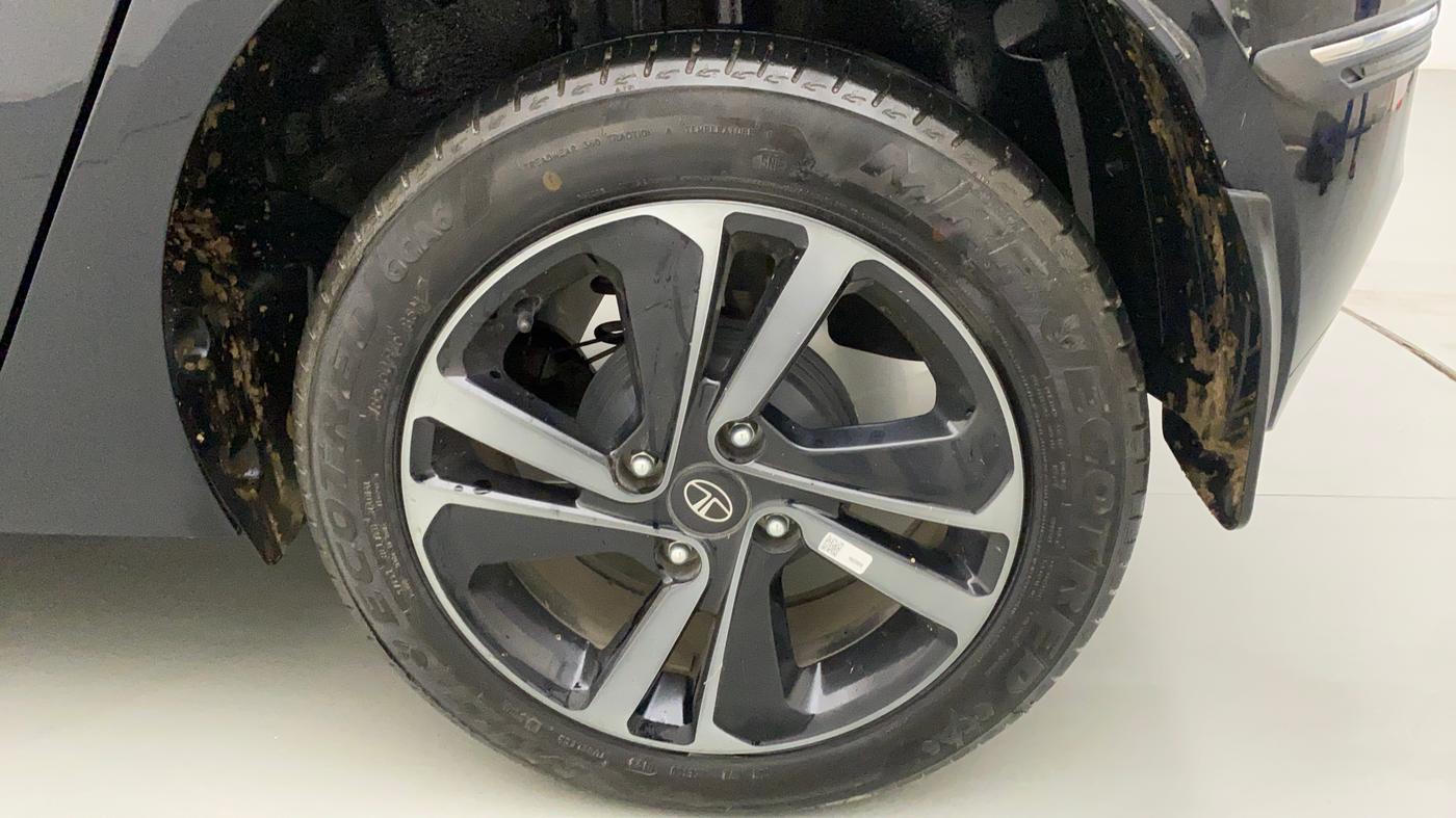 2023 Tata ALTROZ XZA PLUS DARK EDTION, Petrol, Automatic, 3,091 km, Left Rear Wheel