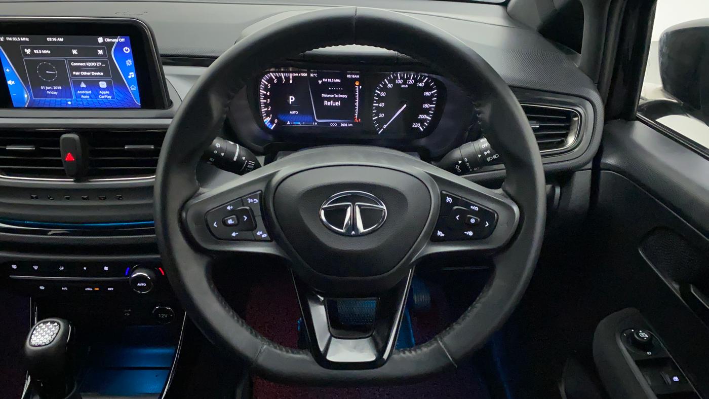2023 Tata ALTROZ XZA PLUS DARK EDTION, Petrol, Automatic, 3,091 km, Steering Wheel Close Up