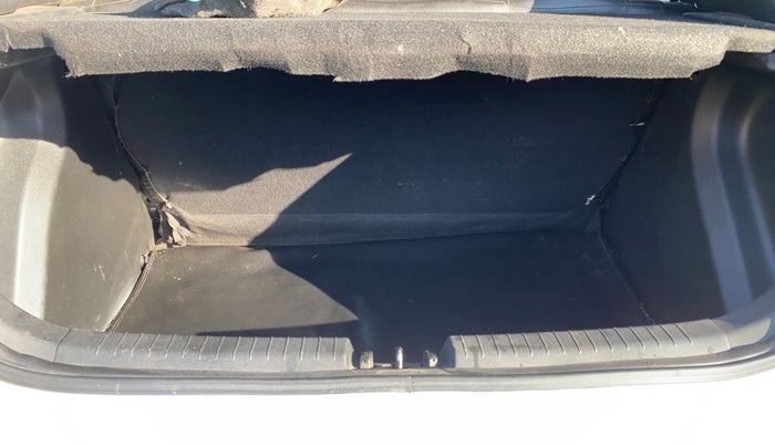 2018 Hyundai Elite i20 MAGNA EXECUTIVE 1.2, Petrol, Manual, 97,243 km, Boot Inside