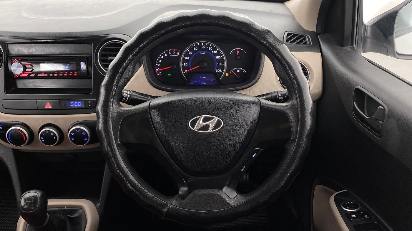 2016 Hyundai Grand i10 MAGNA 1.2 KAPPA VTVT, Petrol, Manual, 52,700 km, Steering Wheel Close Up