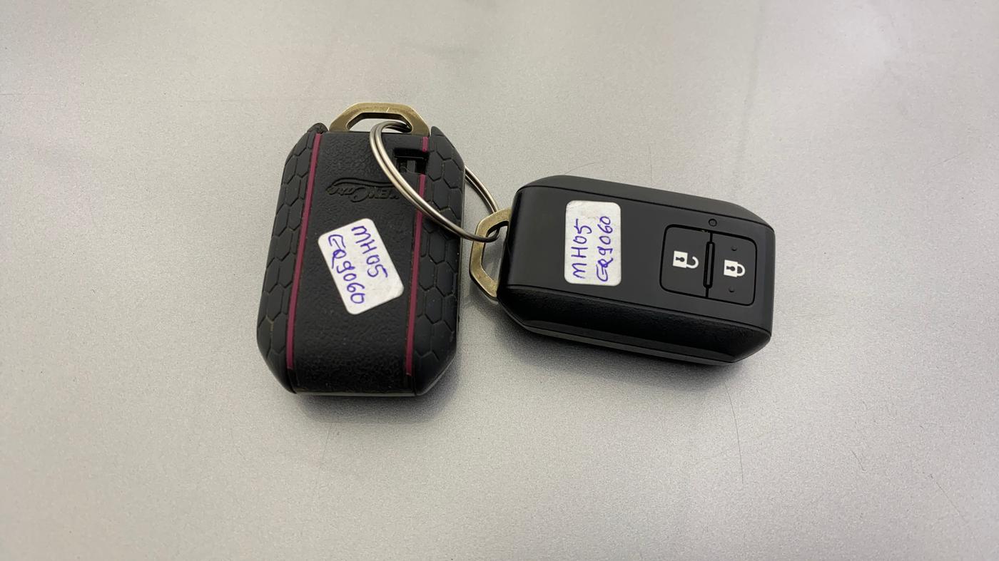 2021 Maruti XL6 ZETA MT, Petrol, Manual, 18,240 km, Key Close Up