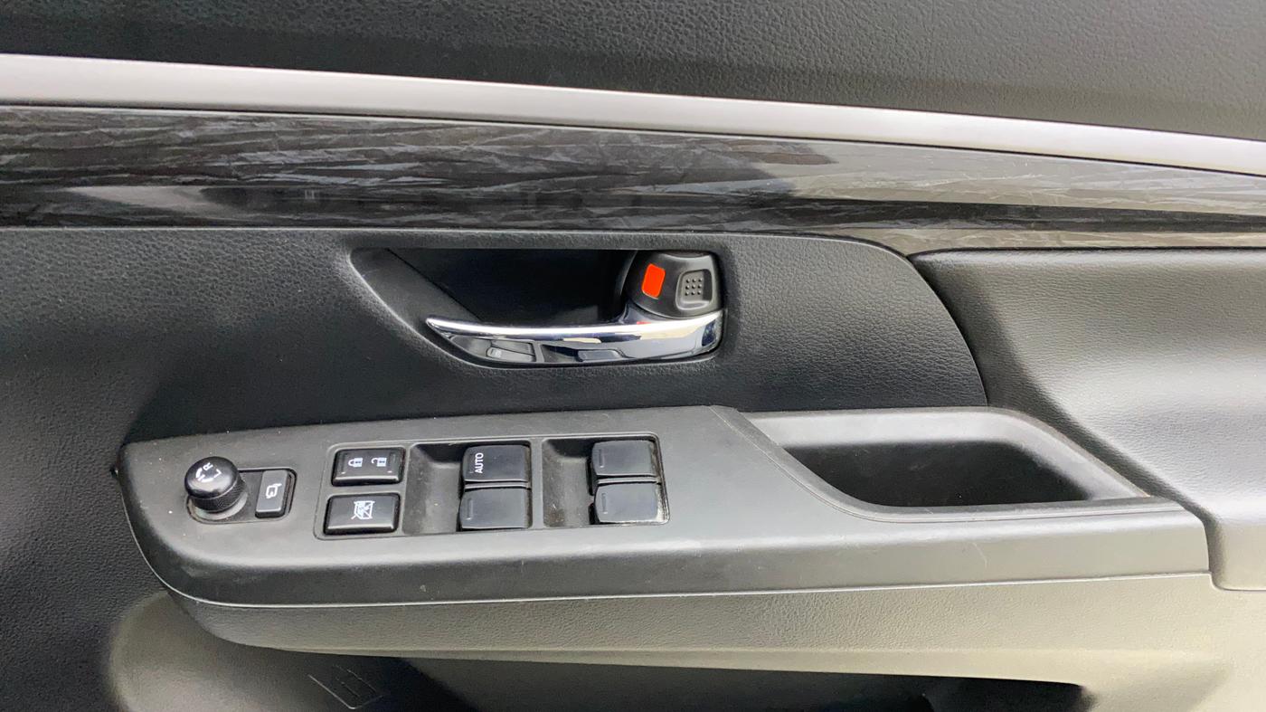 2021 Maruti XL6 ZETA MT, Petrol, Manual, 18,240 km, Driver Side Door Panels Control