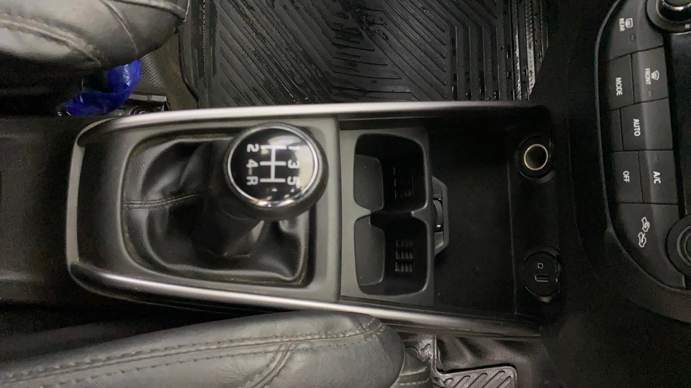 2021 Maruti XL6 ZETA MT, Petrol, Manual, 18,240 km, Gear Lever