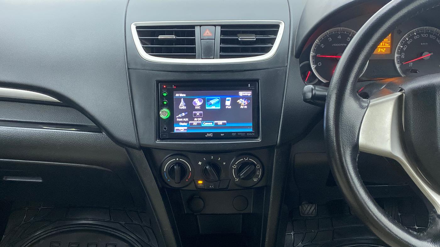 2013 Maruti Swift VXI D, Petrol, Manual, 82,061 km, Air Conditioner