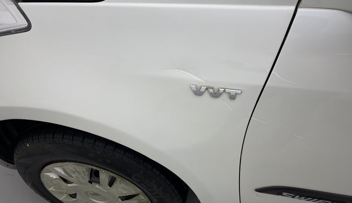 2013 Maruti Swift VXI D, Petrol, Manual, 82,061 km, Left fender - Slightly dented