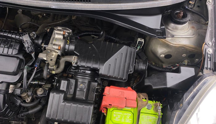 2016 Honda Amaze 1.2L I-VTEC VX, Petrol, Manual, 1,00,067 km, Engine View - Left