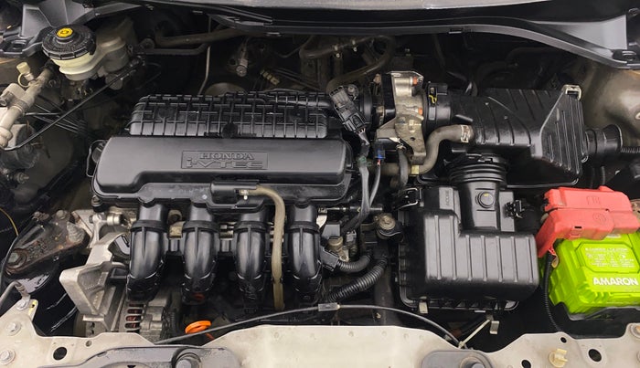 2016 Honda Amaze 1.2L I-VTEC VX, Petrol, Manual, 1,00,067 km, Engine View