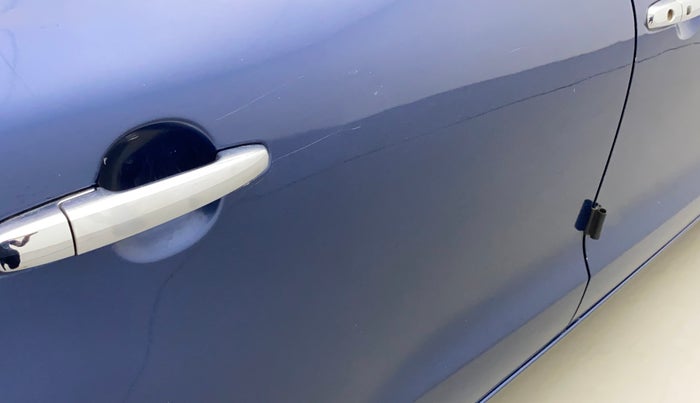 2018 Maruti Baleno ALPHA CVT PETROL 1.2, Petrol, Automatic, 44,902 km, Right rear door - Minor scratches