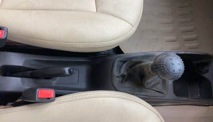 2013 Hyundai Eon D-LITE+, Petrol, Manual, 84,006 km, Gear Lever