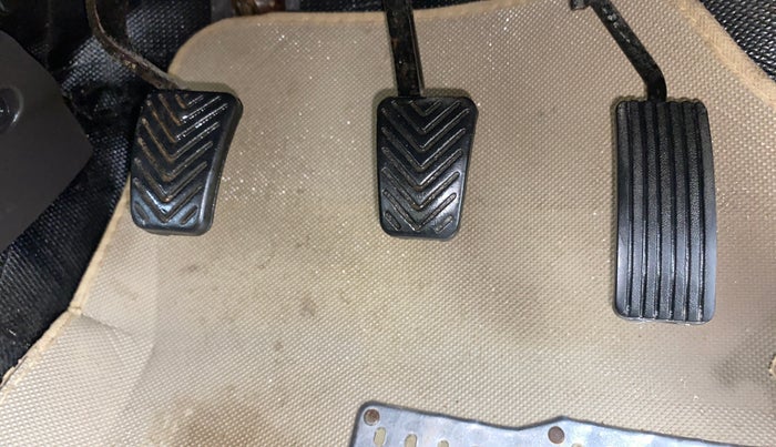 2013 Hyundai Eon D-LITE+, Petrol, Manual, 84,006 km, Pedals