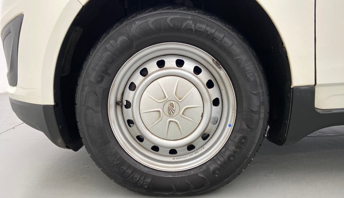 2021 Mahindra MARAZZO M2 7STR, Diesel, Manual, 36,237 km, Left Front Wheel