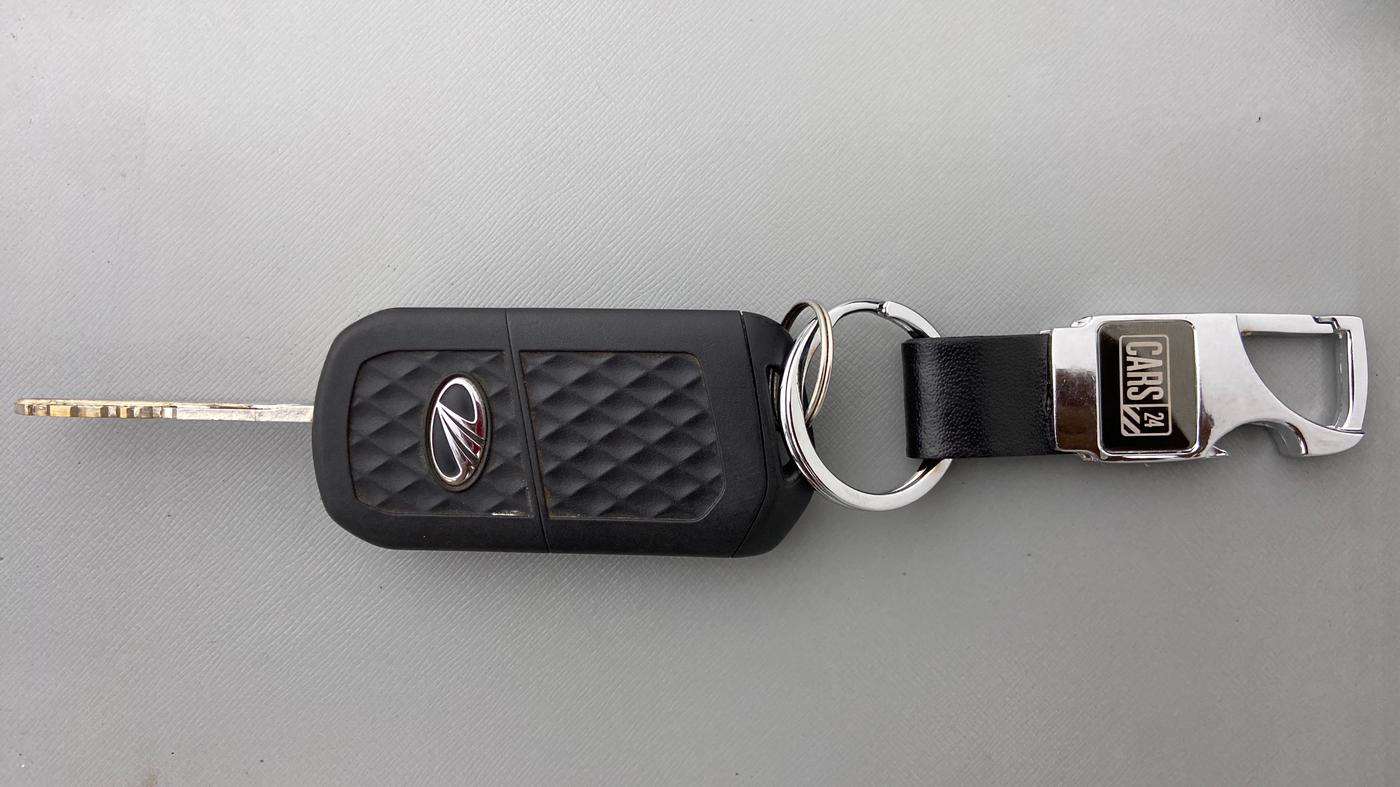 2021 Mahindra MARAZZO M2 7STR, Diesel, Manual, 36,237 km, Key Close Up