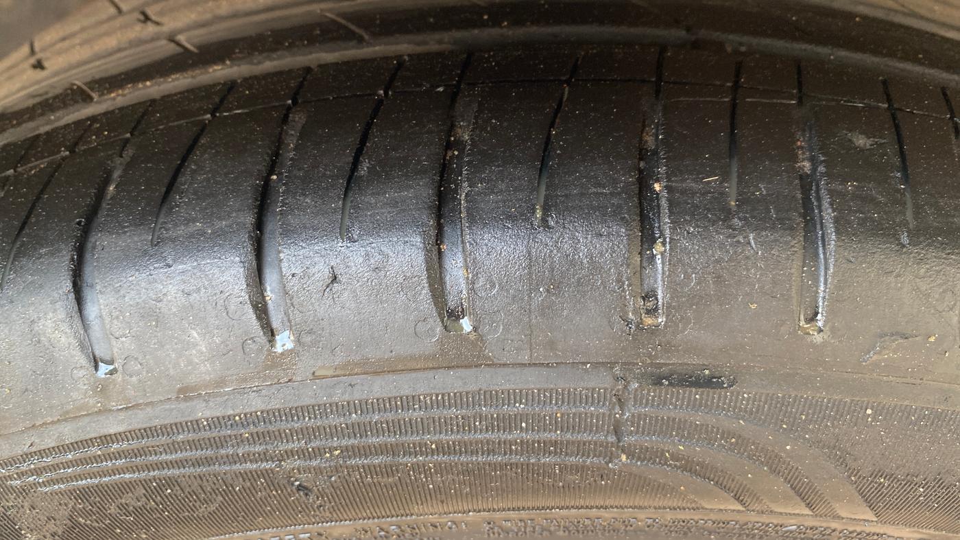 2021 MG HECTOR SHARP 1.5 DCT PETROL, Petrol, Automatic, 54,681 km, Left Front Tyre Tread