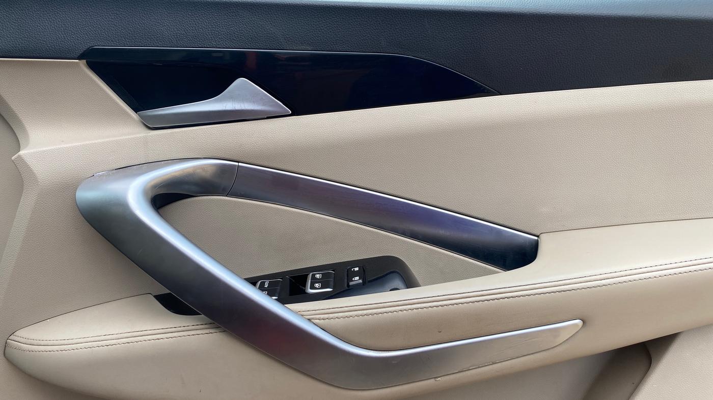 2021 MG HECTOR SHARP 1.5 DCT PETROL, Petrol, Automatic, 54,681 km, Driver Side Door Panels Control