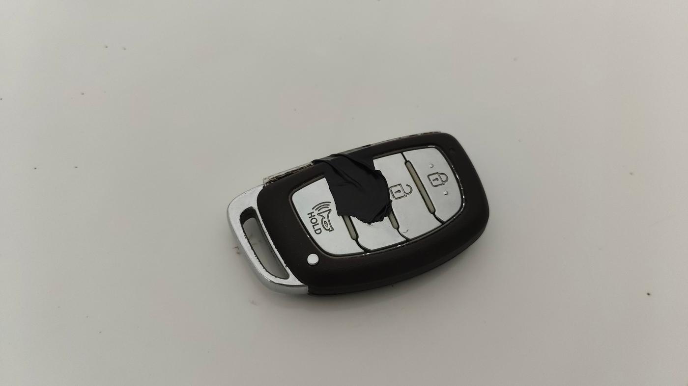 2021 Hyundai NEW I20 ASTA 1.2 MT, Petrol, Manual, 28,168 km, Key Close Up
